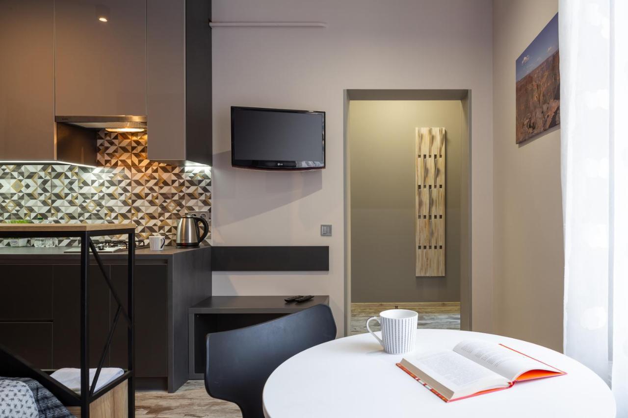 Lion King Danyla 1 Apartment Lviv Ngoại thất bức ảnh